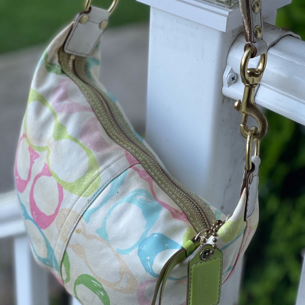 Coach signature multi colored pastel and white hobo bag - Picture 3 of 10